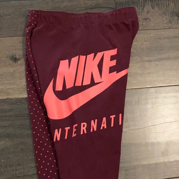 Nike Workout Leggings - Picture 2 of 2